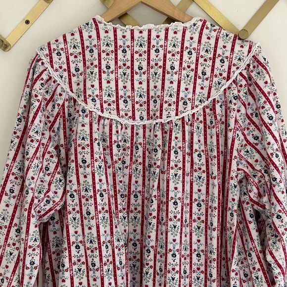 Lanz of Salzburg Nightgown Size Large? XL? ? Granny Hearts Flowers Sleep Cottage - Picture 9 of 9